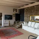 St. Georges Atelier